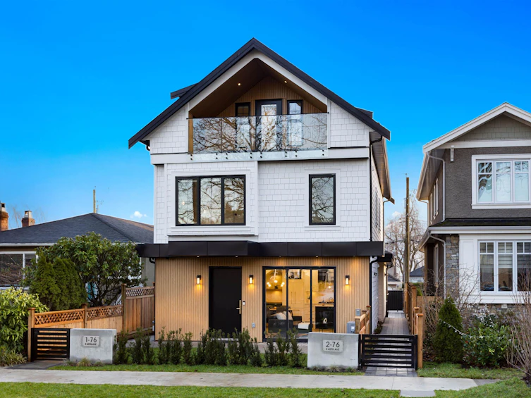 2-76 E 45th Avenue, Vancouver, BC, V5W 1W7 - 3
