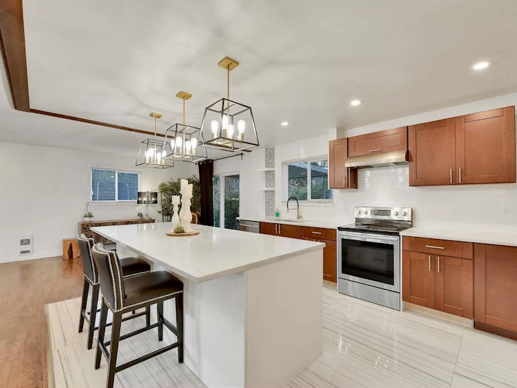 15909 Goggs Avenue, Surrey, BC, V4B 2P1 - 8