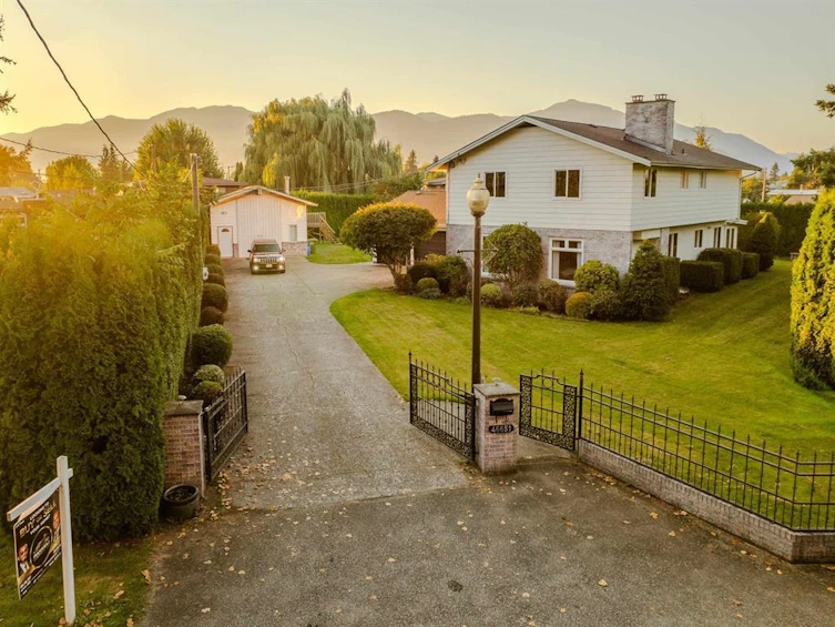 46651 Hope River Road, Chilliwack, BC, V2P 7L5