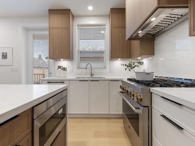 2207 E 7th Avenue, Vancouver, BC, V5N 1S8