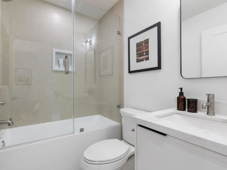 2207 E 7th Avenue, Vancouver, BC, V5N 1S8 - 21
