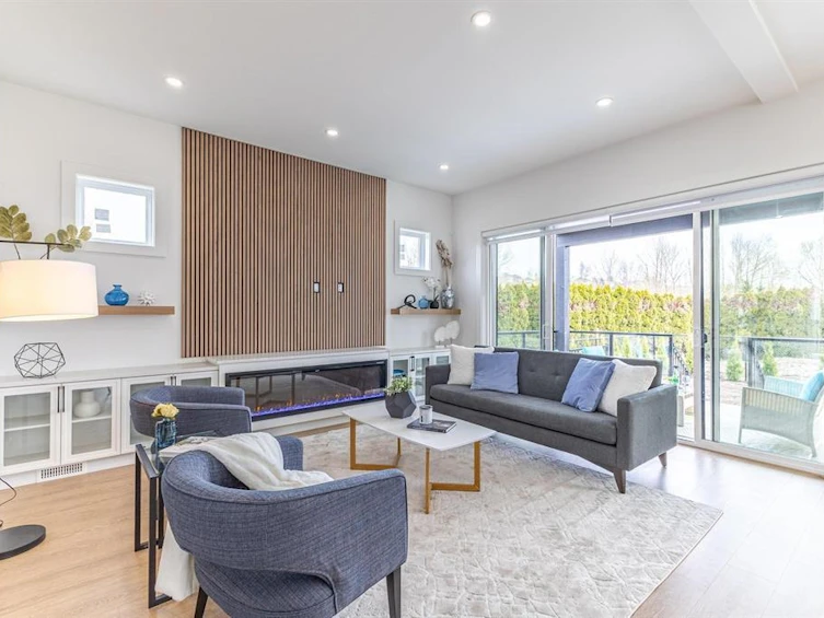 3044 Blue Jay Street, Abbotsford, BC, V2T 5K7 - 2