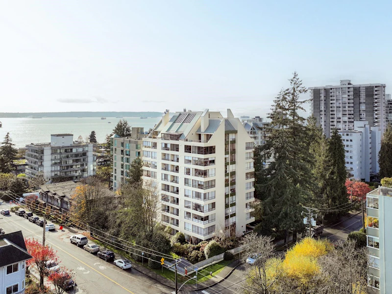 203 - 1412 Esquimalt Avenue, West Vancouver BC V7T 1K7
