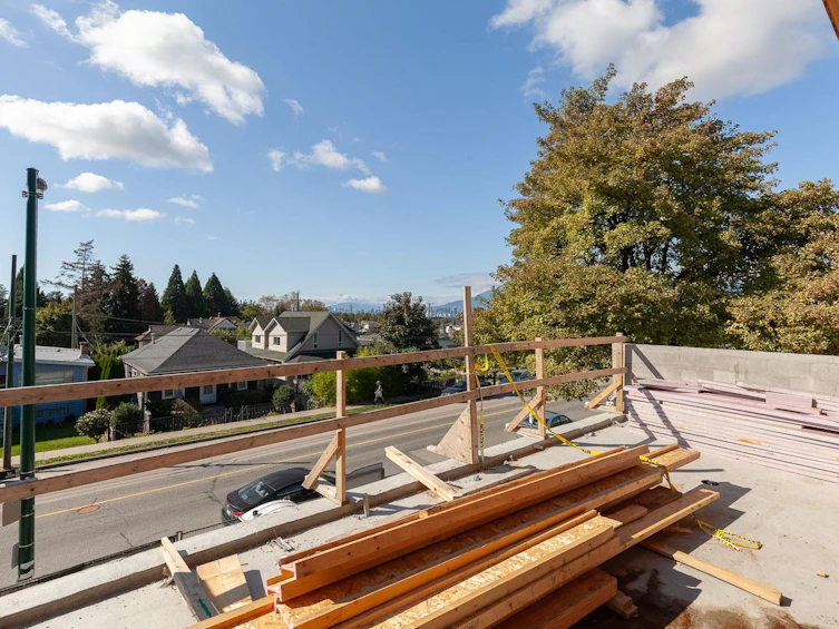 4292 Slocan Street, Vancouver, BC, V5R 1Z4 - 3