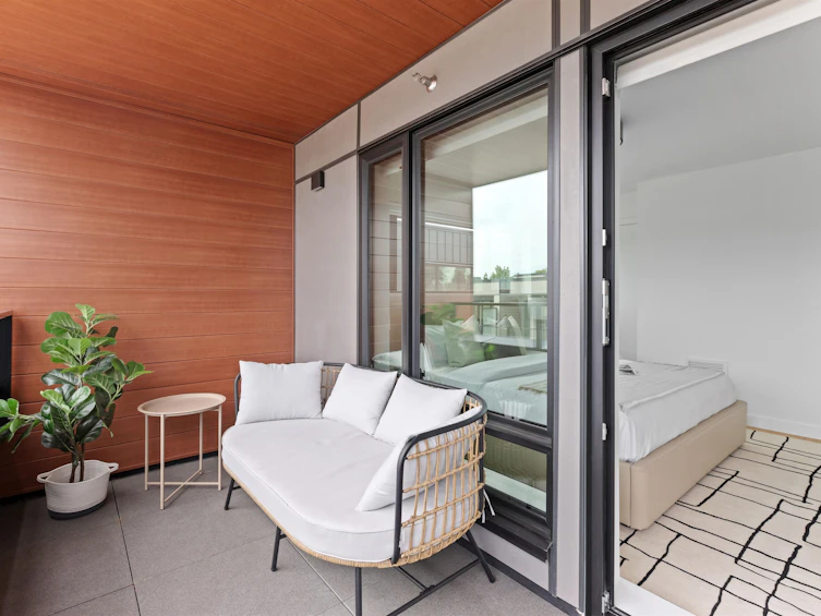 TH5-6768 Oak Street, Vancouver, BC, V6P 0L2 - 12