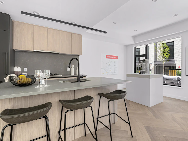 TH5-6768 Oak Street, Vancouver, BC, V6P 0L2 - 7