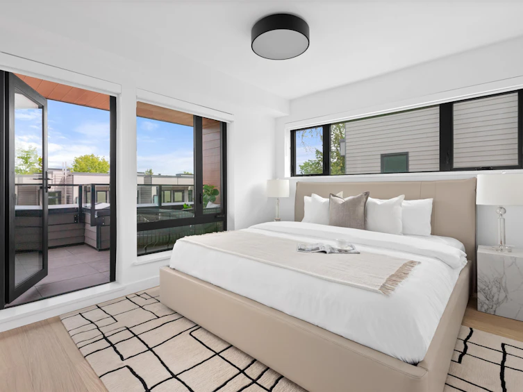 TH5-6768 Oak Street, Vancouver, BC, V6P 0L2 - 11