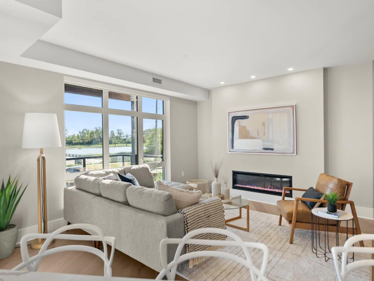 203-6111 Dyke Road, Richmond, BC, V7E 3R3 - 2