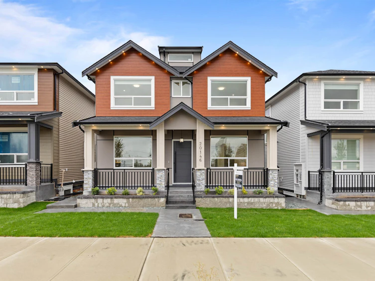 20146 82 Avenue, Langley, BC, V2Y 2A8
