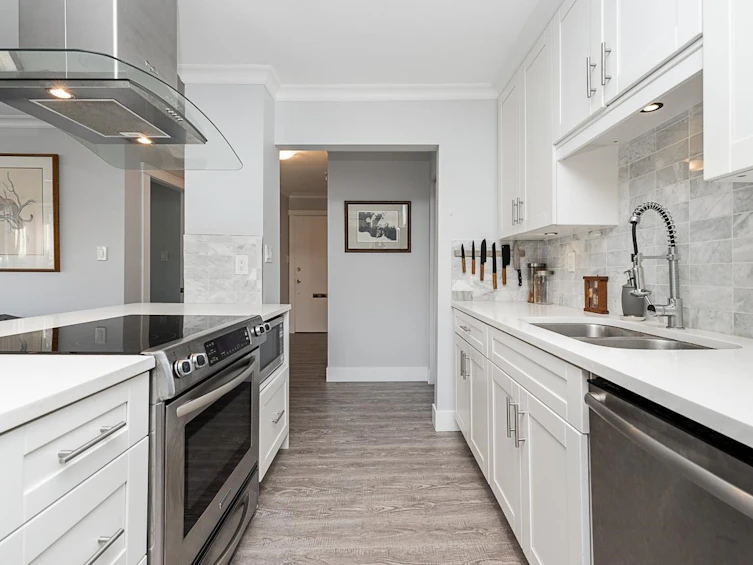303-2040 Cornwall Avenue, Vancouver, BC, V6J 1E1 - 8