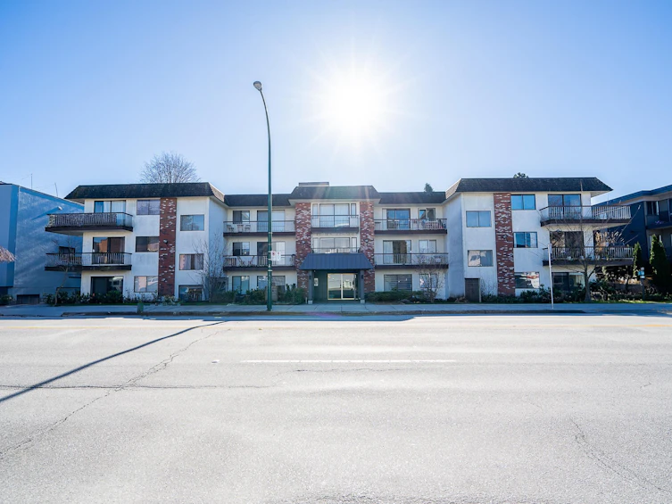 303-2040 Cornwall Avenue, Vancouver, BC, V6J 1E1 - 24