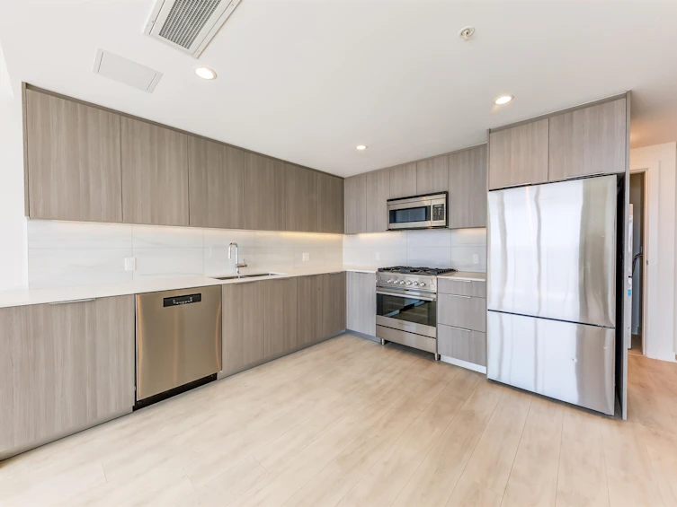 2504-1401 Hunter Street, North Vancouver, BC, V7J 0E2 - 5
