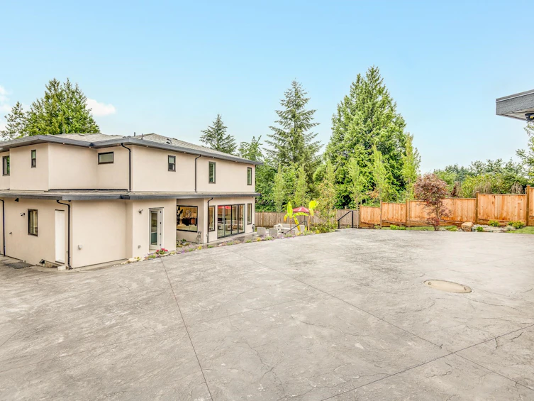 3347 Lakedale Avenue, Burnaby, BC, V5A 3C9 - 37