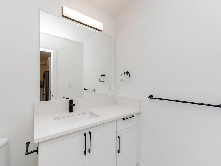 404-3480 146a Street, Surrey, BC, V3W 1E3 - 7