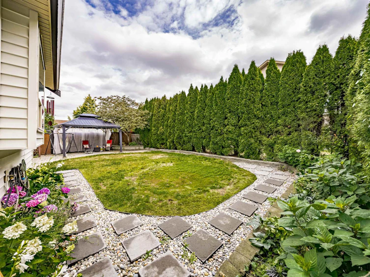 10715 Beecham Place, Maple Ridge, BC, V2W 0E9 - 25