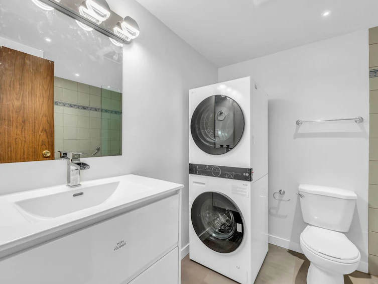 204-1877 W 5th Avenue, Vancouver, BC, V6J 1P5 - 14