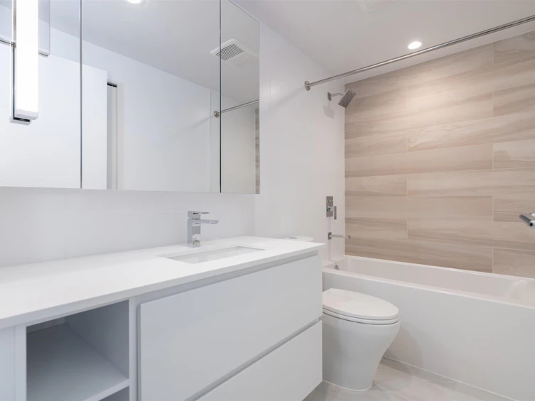 407-13655 Fraser Highway, Surrey, BC, V3T 0P8 - 17