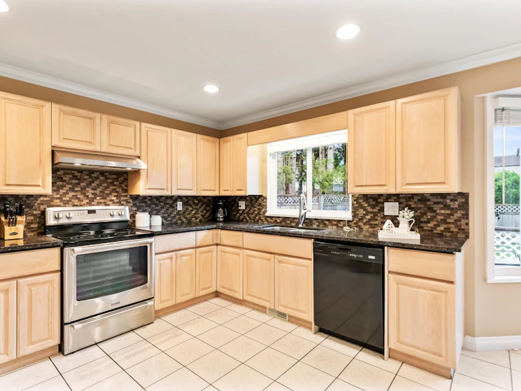 6332 189 Street, Surrey, BC, V3S 7W3 - 13