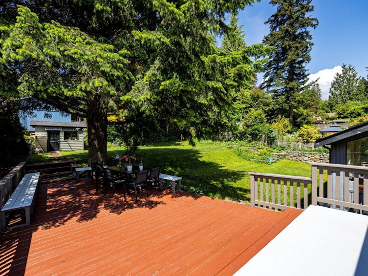 1427 Appin Road, North Vancouver, BC, V7J 2T4 - 2