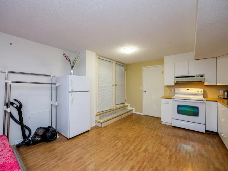 1427 Appin Road, North Vancouver, BC, V7J 2T4 - 26