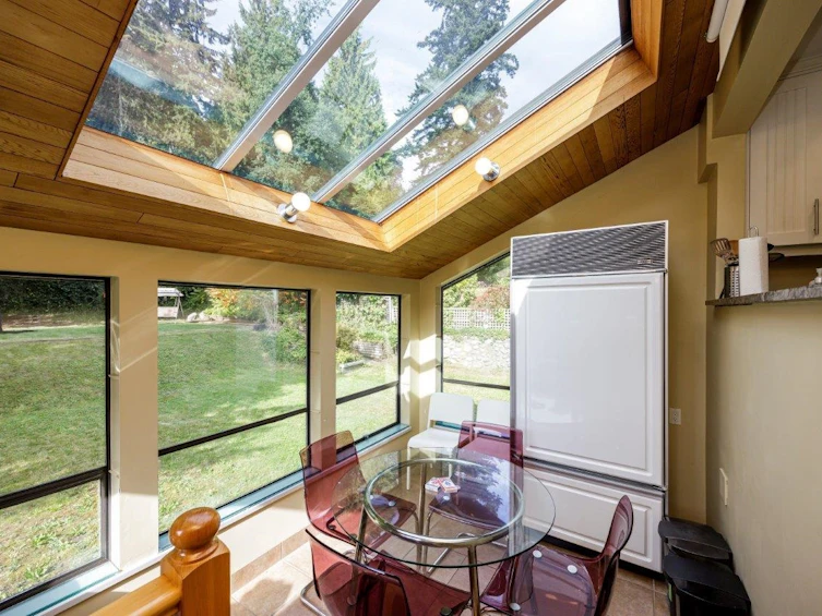 1427 Appin Road, North Vancouver, BC, V7J 2T4 - 8
