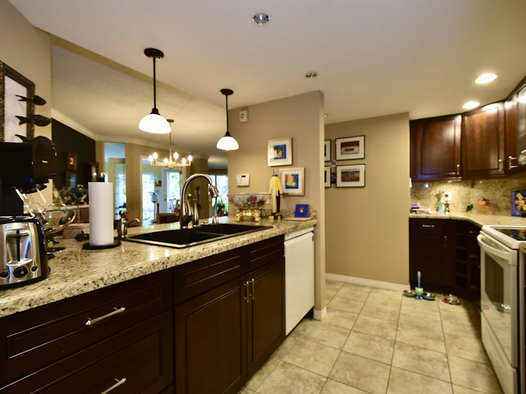 302-15015 Victoria Avenue, Surrey, BC, V3B 1G2 - 16