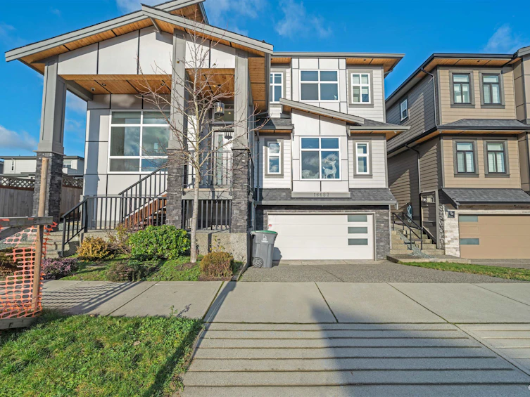 16657 18a Avenue, Surrey, BC, V3Z 1A2