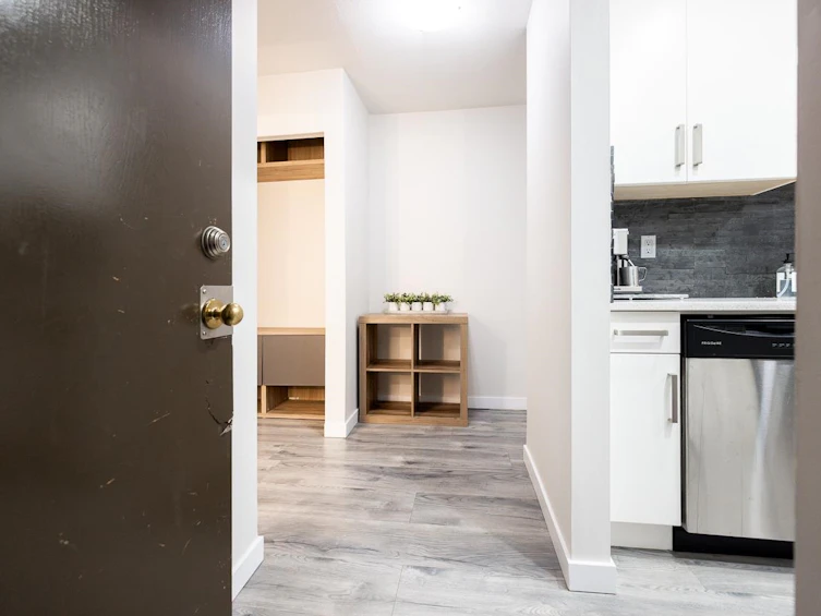101-10438 148 Street, Surrey, BC, V3R 8S9 - 11