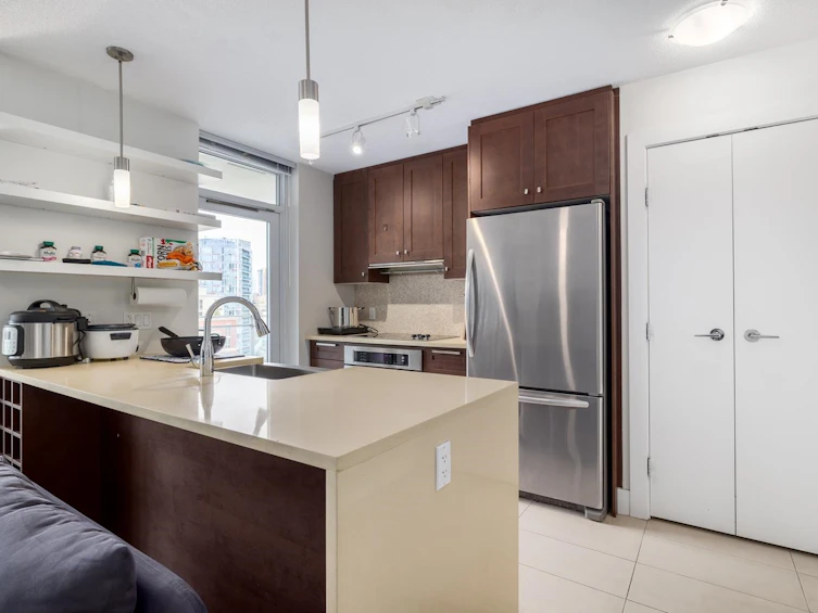 1705-888 Homer Street, Vancouver, BC, V6B 0H7