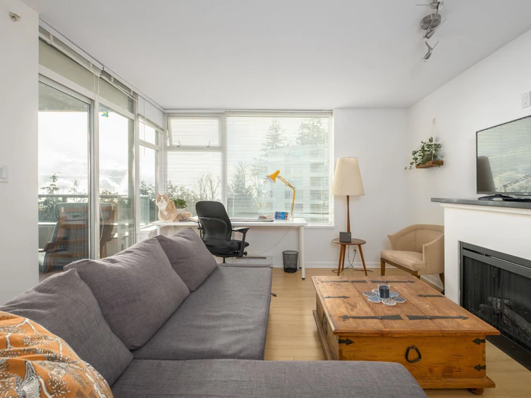 207-9288 University Crescent, Burnaby, BC, V5A 4X7 - 4
