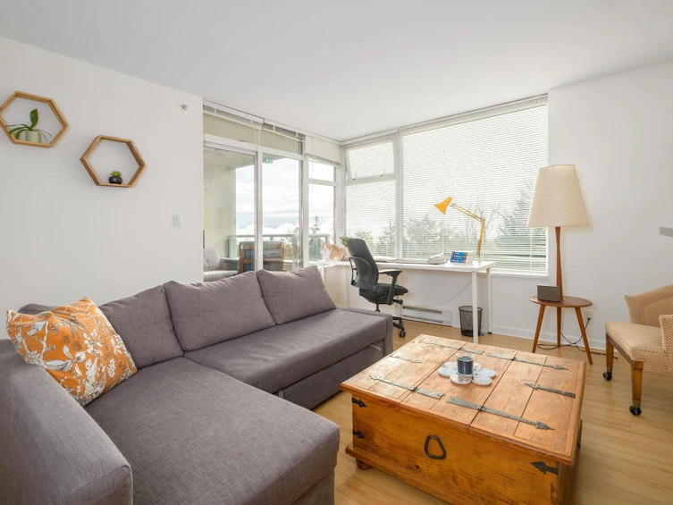207-9288 University Crescent, Burnaby, BC, V5A 4X7 - 5