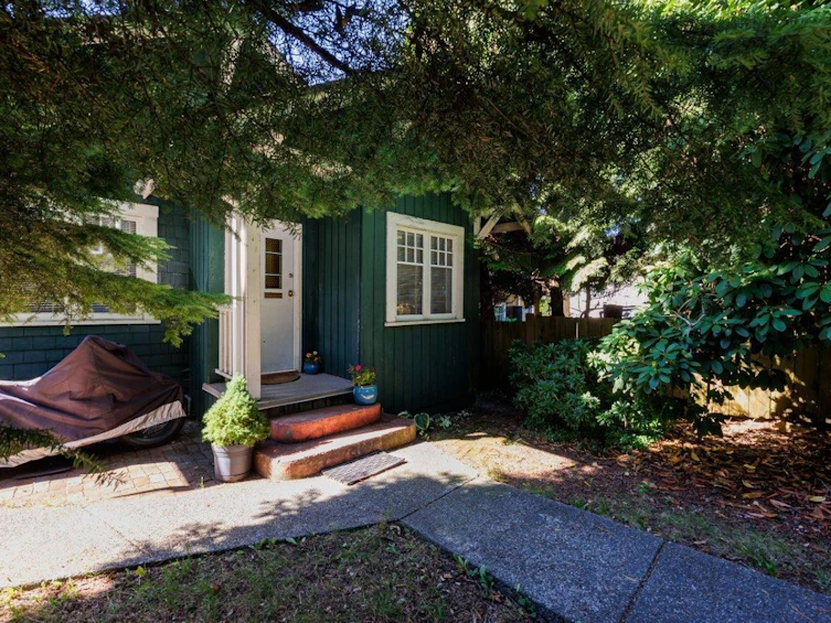 123 E Kings Road, North Vancouver, BC, V7N 1H4 - 3
