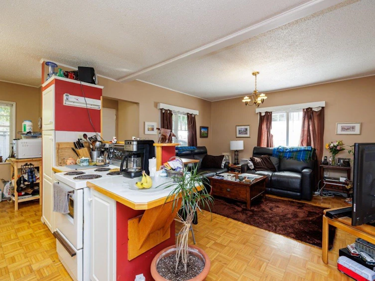 123 E Kings Road, North Vancouver, BC, V7N 1H4 - 4