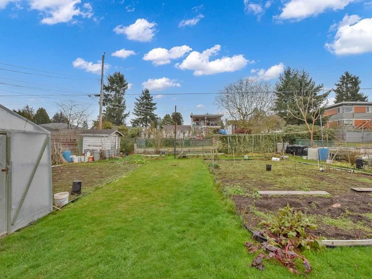 11102 135a Street, Surrey, BC, V3R 3A4 - 27