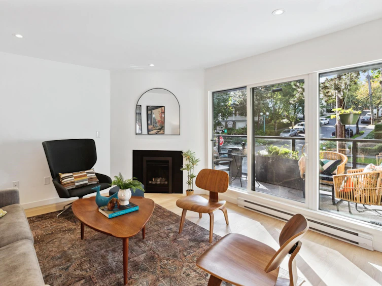 206-1315 W 7th Avenue, Vancouver, BC, V6H 1B8 - 2