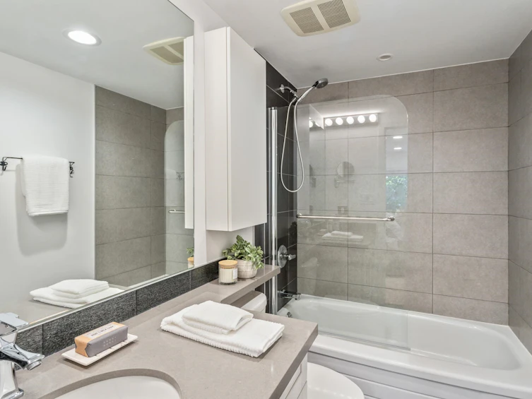 206-1315 W 7th Avenue, Vancouver, BC, V6H 1B8 - 10