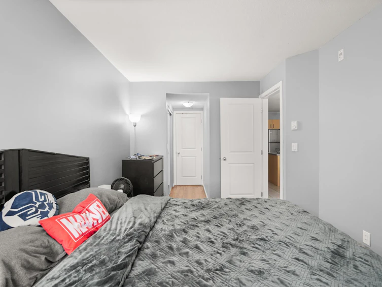 208-10866 City Parkway, Surrey, BC, V3T 2W9 - 12