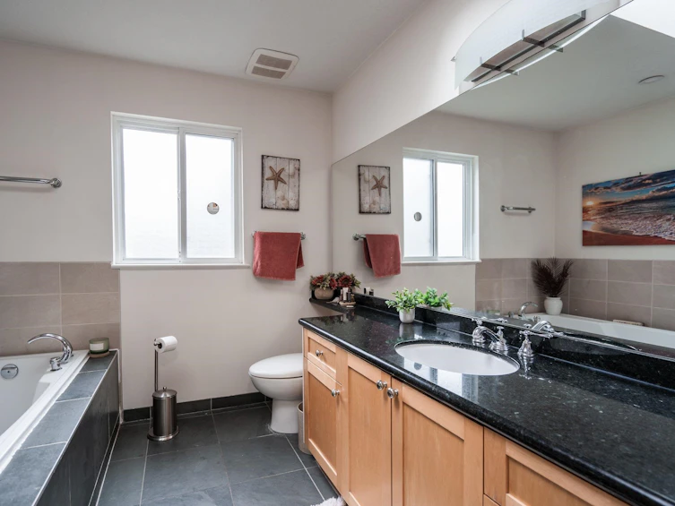1789 E 5th Avenue, Vancouver, BC, V5N 1L9 - 17