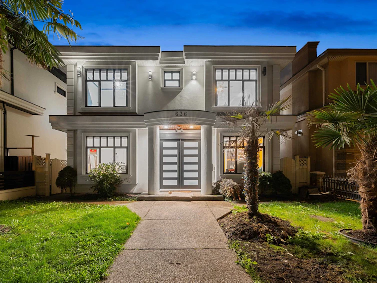 636 E 51st Avenue, Vancouver, BC, V5X 1C9