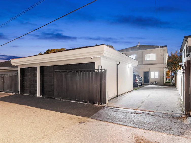 636 E 51st Avenue, Vancouver, BC, V5X 1C9 - 38