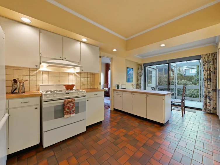 1750 W 36th Avenue, Vancouver, BC, V6M 1K2 - 14