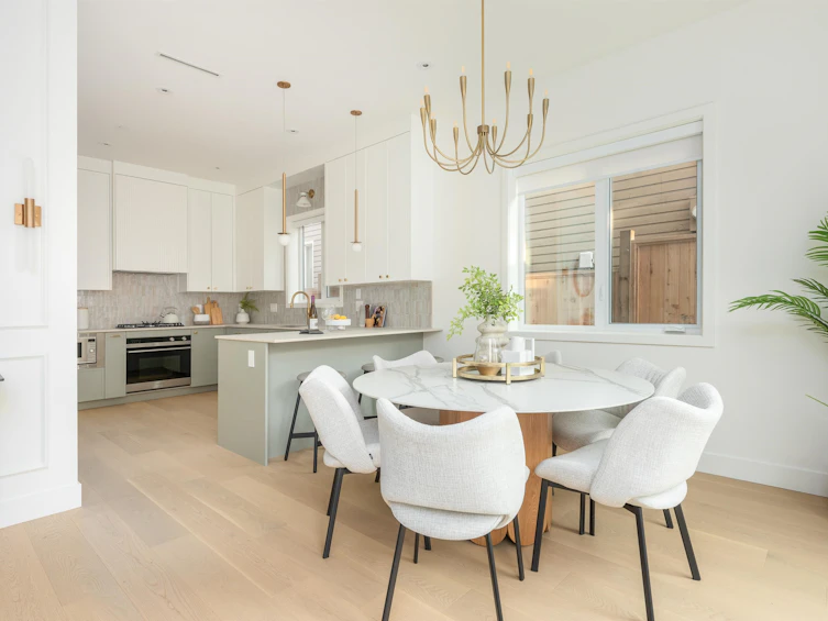 2-5807 Prince Edward Street, Vancouver, BC, V5W 2X8