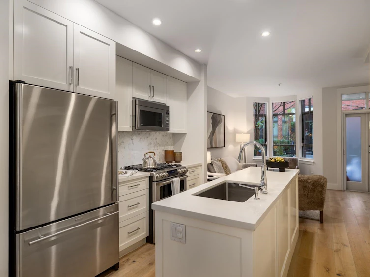 840 W 6th Avenue, Vancouver, BC, V5Z 1A6 - 3
