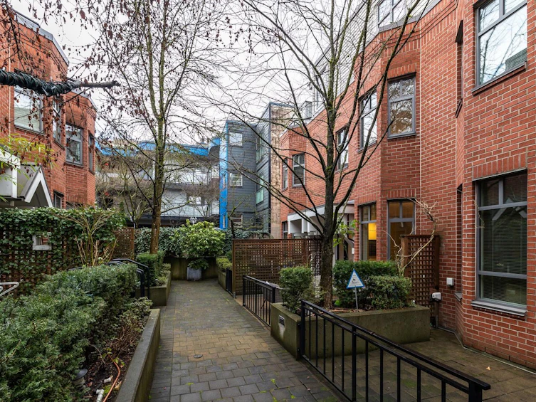 840 W 6th Avenue, Vancouver, BC, V5Z 1A6 - 8