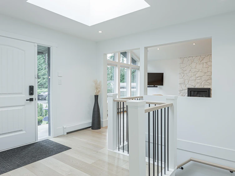 2561 Hyannis Point, North Vancouver, BC, V7H 1R9 - 2