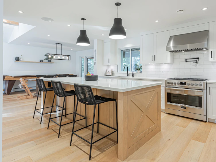 2561 Hyannis Point, North Vancouver, BC, V7H 1R9 - 8