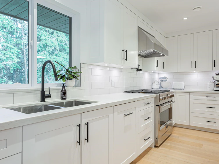 2561 Hyannis Point, North Vancouver, BC, V7H 1R9 - 9