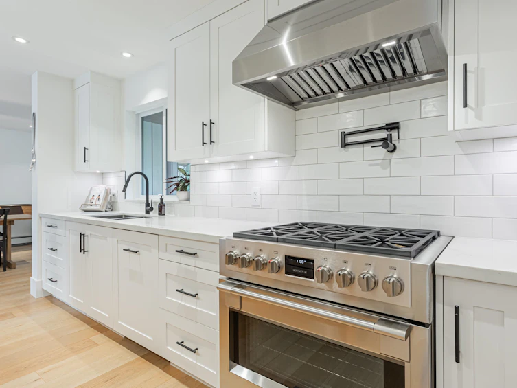 2561 Hyannis Point, North Vancouver, BC, V7H 1R9 - 10