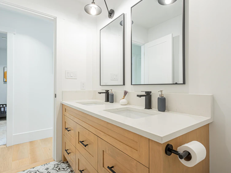 2561 Hyannis Point, North Vancouver, BC, V7H 1R9 - 15