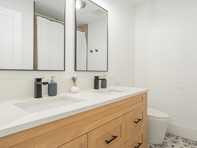 2561 Hyannis Point, North Vancouver, BC, V7H 1R9 - 16